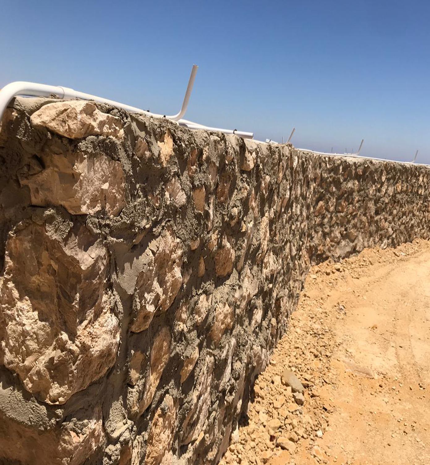حائط دبش